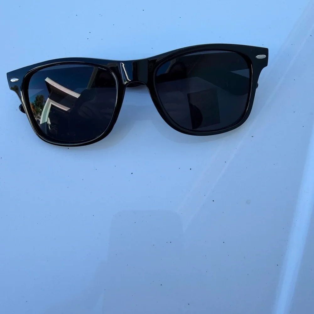 Tito’s All Black Sunglasses